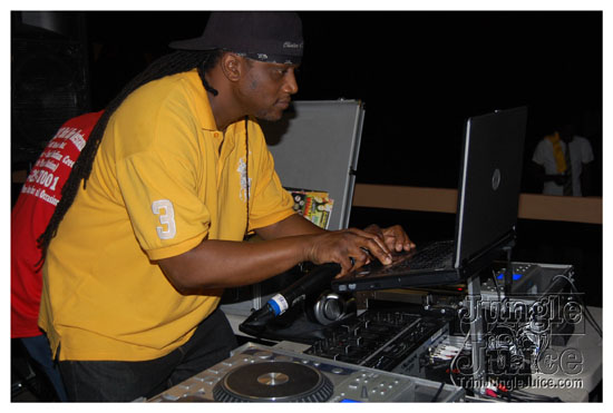 insomnia_fete_may23-010