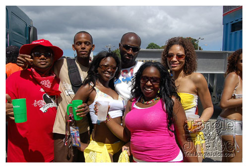 island_people_mon_mas_2009-009