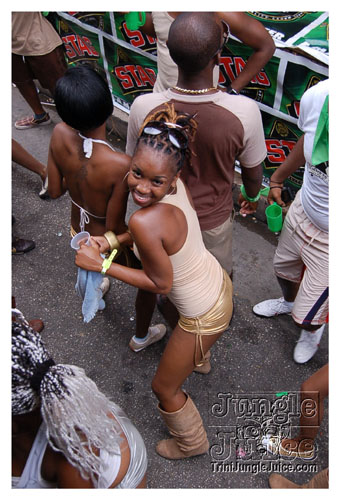 island_people_mon_mas_2009-018