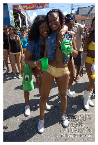 island_people_mon_mas_2009-047