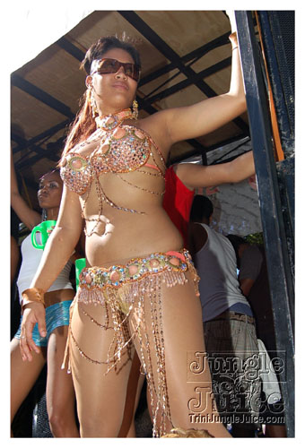 island_people_mon_mas_2009-079