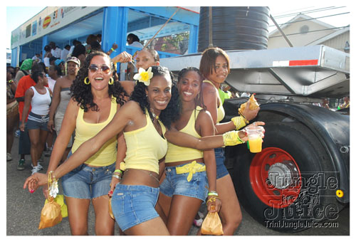 island_people_mon_mas_2009-103