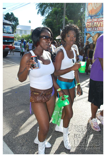 island_people_mon_mas_2009-112