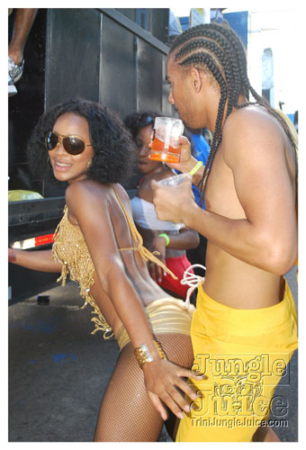 island_people_mon_mas_2009-133