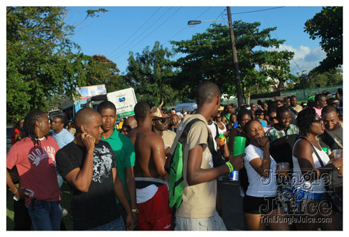 island_people_mon_mas_2009-184