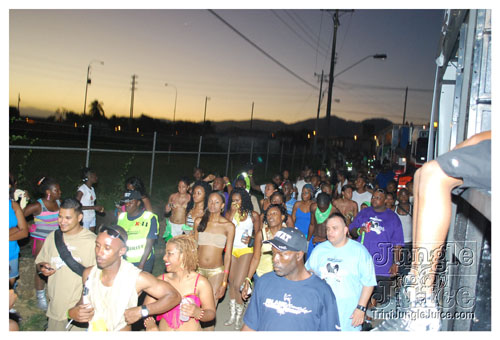 island_people_mon_mas_2009-236