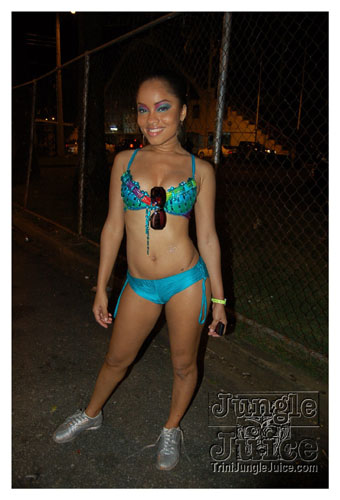 island_people_mon_mas_2009-239