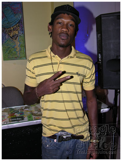 island_people_clear_2009_dec15-015