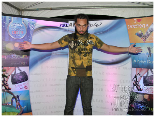 island_people_clear_2009_dec15-079