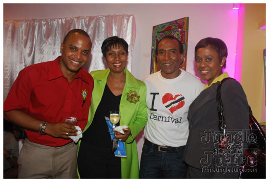 island_people_clear_2009_dec15-101