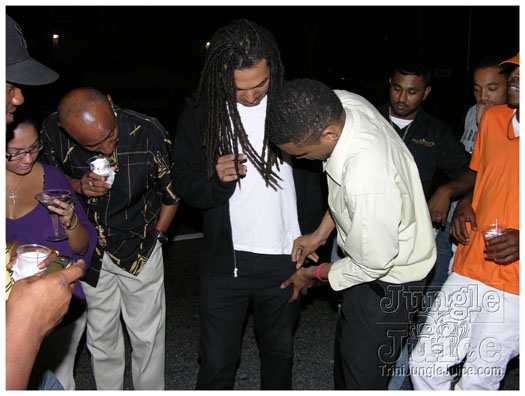 island_people_clear_2009_dec15-117