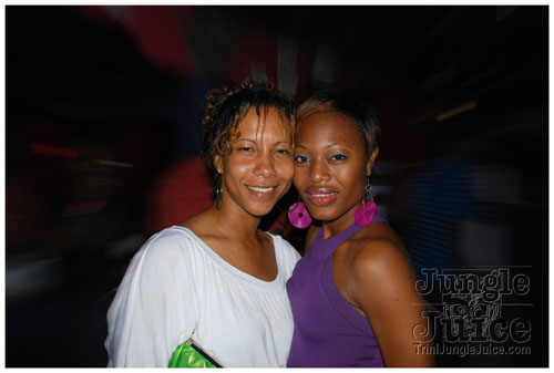 island_queen_march_2009-002