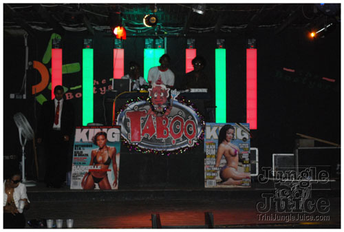 island_queen_march_2009-046