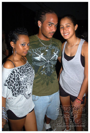 islandpeople_fed_up_2009_dec27-080