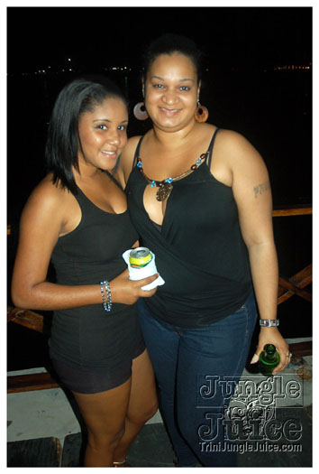 islandpeople_fed_up_2009_dec27-092