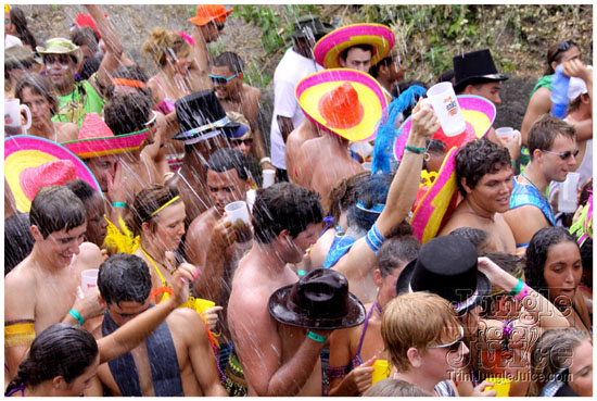 kadooment_day_2009_pt1-038