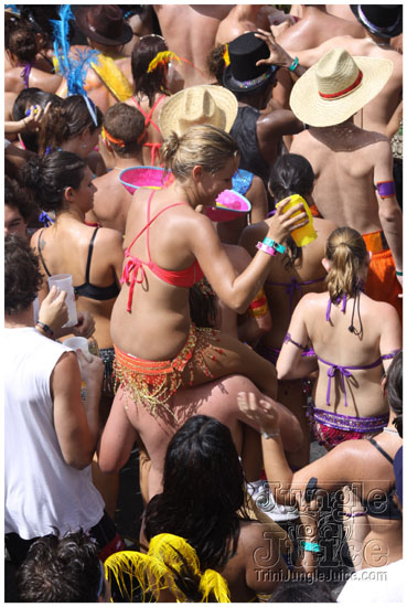 kadooment_day_2009_pt1-049