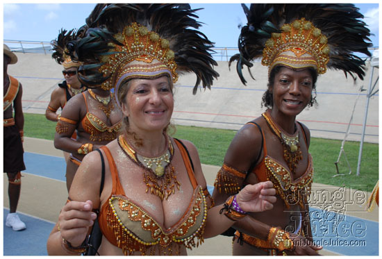 kadooment_day_2009_pt1-055