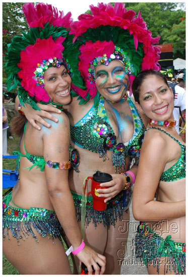 kadooment_day_2009_pt1-137