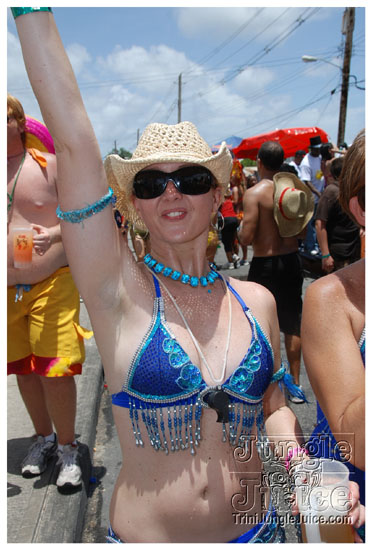 kadooment_day_2009_pt2-017