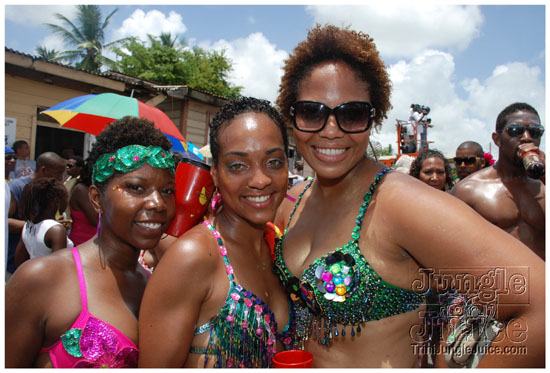 kadooment_day_2009_pt2-022