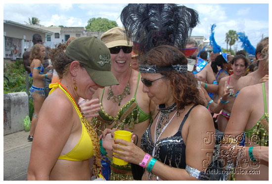 kadooment_day_2009_pt2-052