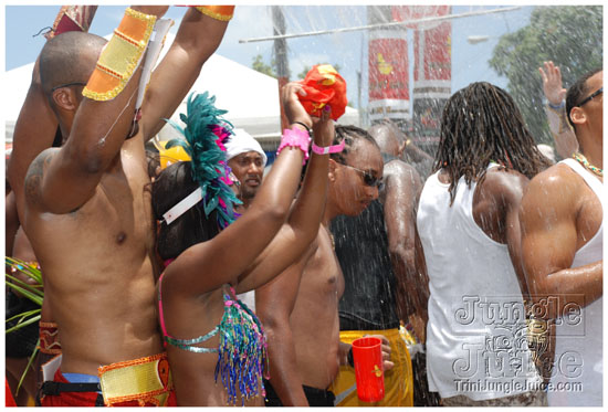 kadooment_day_2009_pt2-057