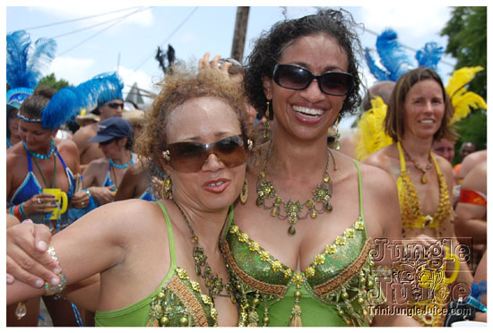 kadooment_day_2009_pt2-075