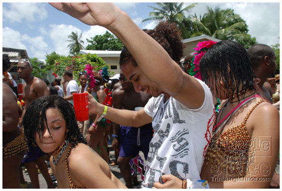 kadooment_day_2009_pt2-099