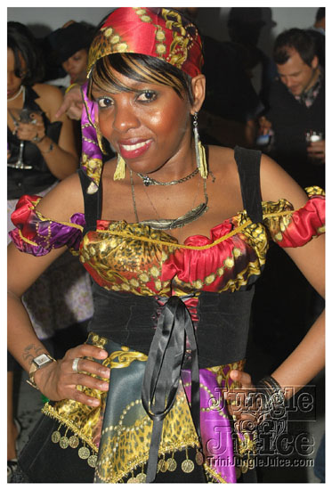 ladiablesse_oct31-002