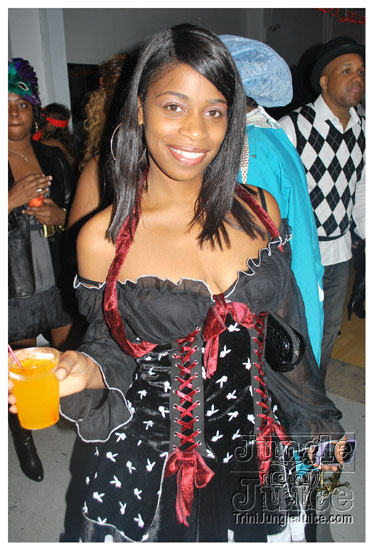 ladiablesse_oct31-042