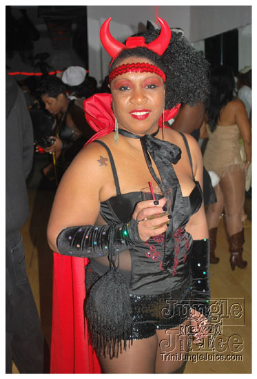 ladiablesse_oct31-043