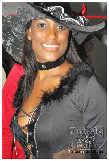 ladiablesse_oct31-094