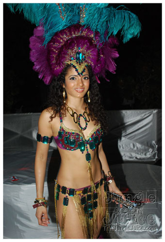 ladies_first_2009-006