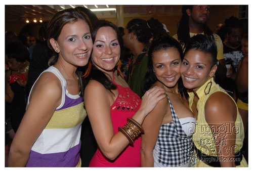 ladies_first_2009-040