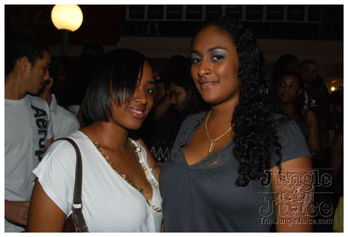 ladies_first_2009-051