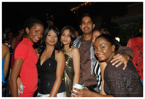 ladies_first_2009-056