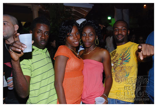 ladies_first_2009-086