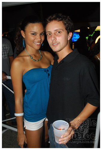 ladies_first_2009-093