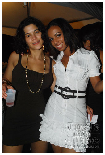 ladies_first_2009-098