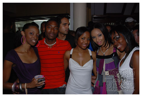 ladies_first_2009-102