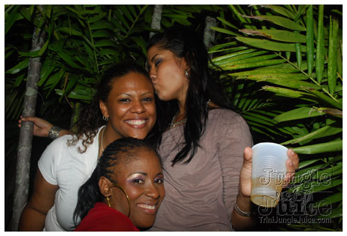 ladies_first_2009-124