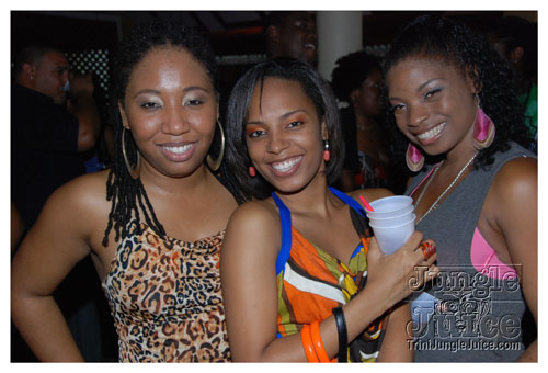 ladies_first_2009-200