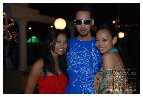 ladies_first_2009-218