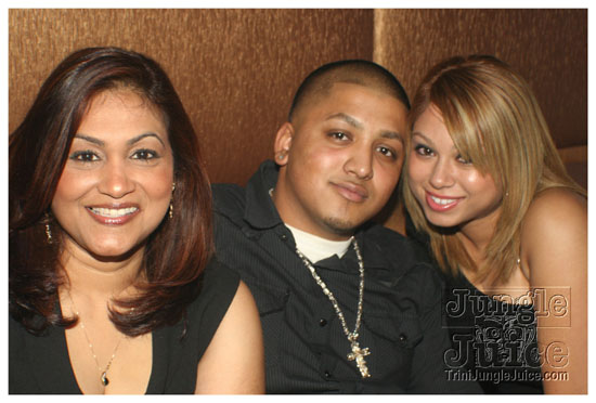 level_opening_invite_nov20-023