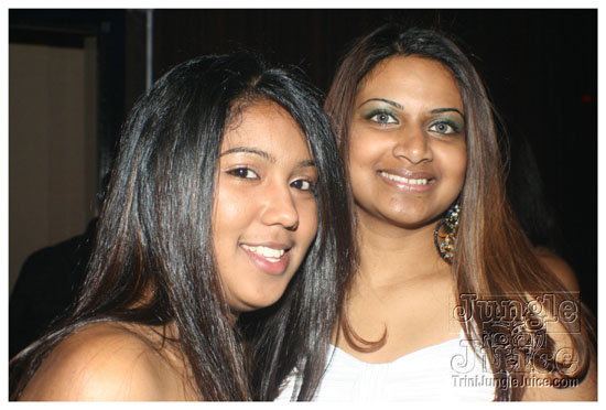 level_opening_invite_nov20-028