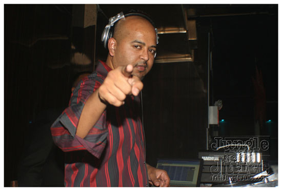 level_opening_invite_nov20-058