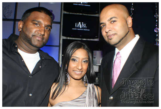 level_opening_invite_nov20-070