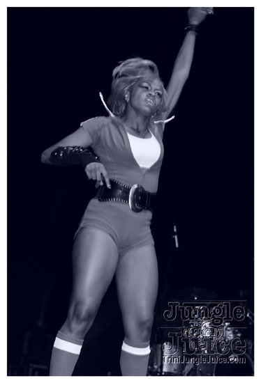 machel_radiocity_jun13-094