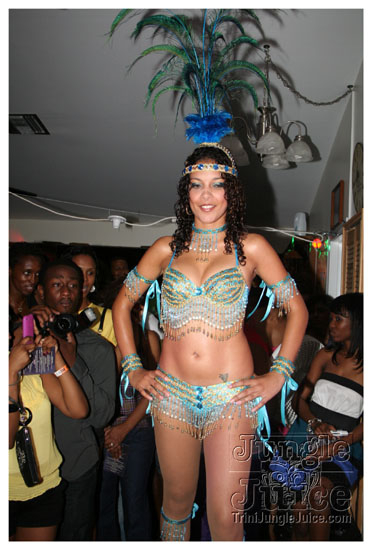 macots_intl_launch_2009-003